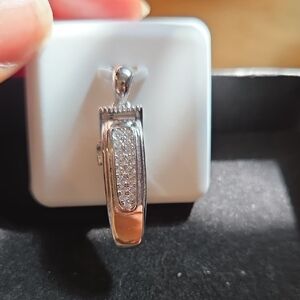 Mossiante and Sterling Silver 3D Clipper Pendent